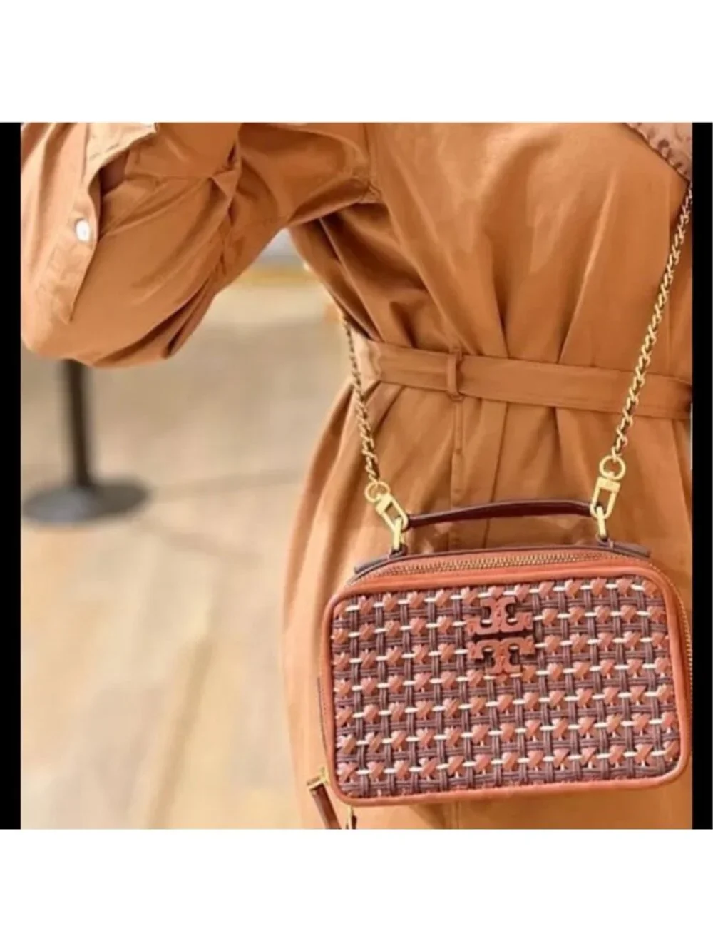 TORY BURCH Britten Woven Small Top Handle Case Bag Brown Gold Crossbody